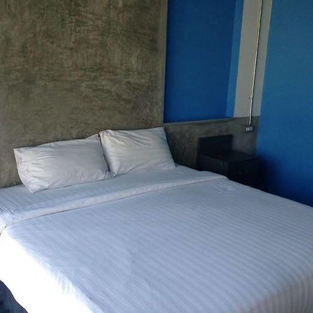 Pornsiri Hotel Sisaket מראה חיצוני תמונה
