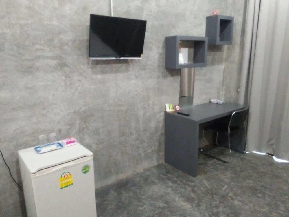 Pornsiri Hotel Sisaket מראה חיצוני תמונה
