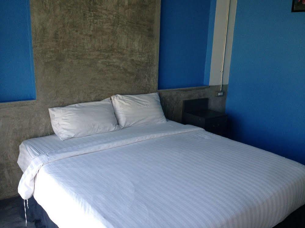 Pornsiri Hotel Sisaket מראה חיצוני תמונה
