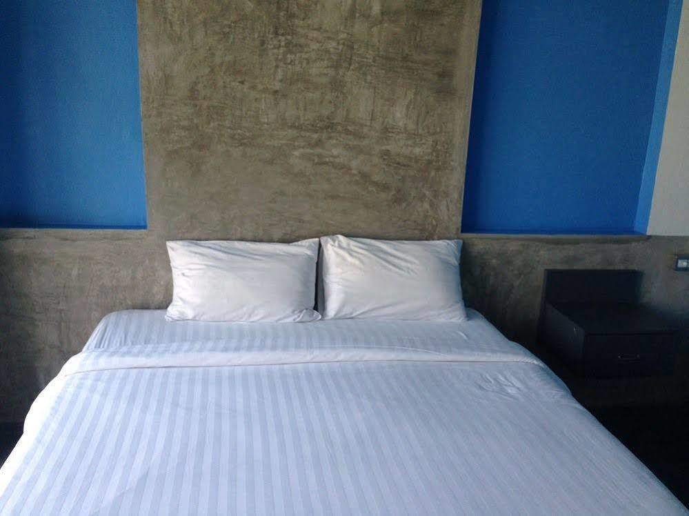 Pornsiri Hotel Sisaket מראה חיצוני תמונה