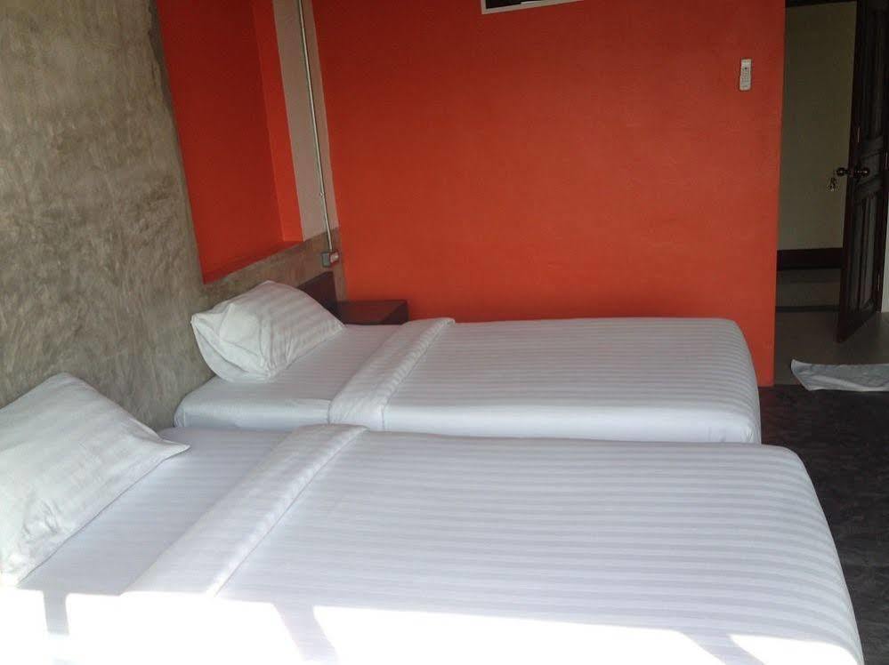 Pornsiri Hotel Sisaket מראה חיצוני תמונה